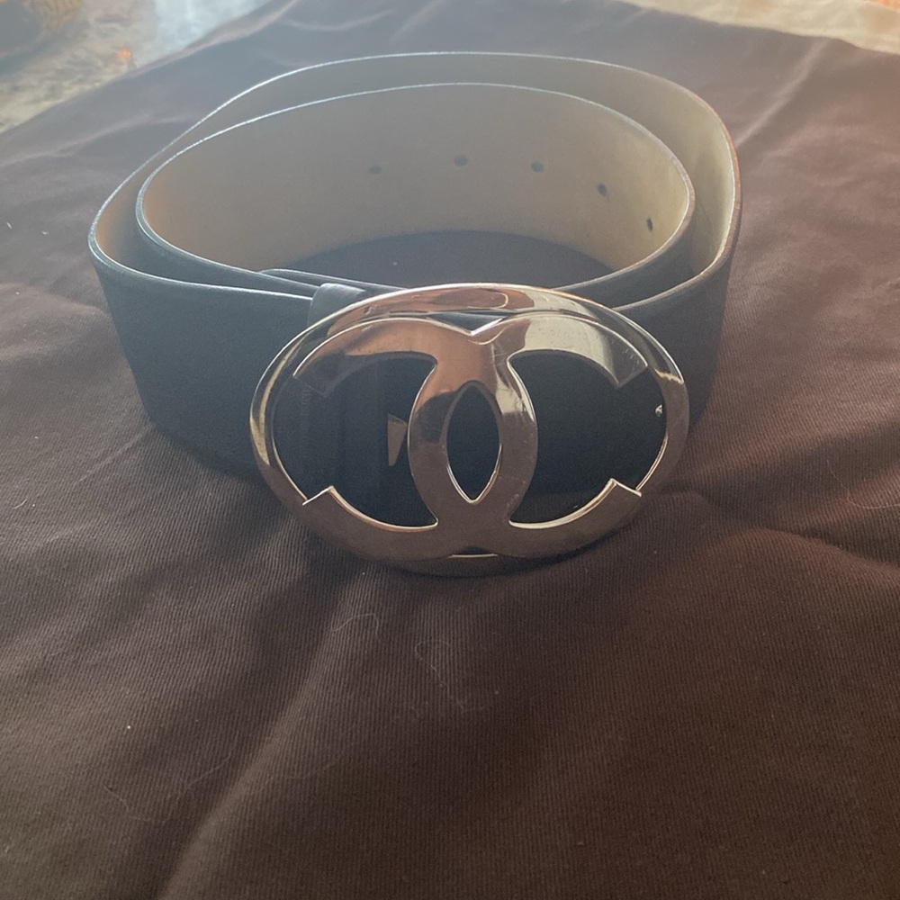 chanel leather belt use but in very good condition.size 32 80 - Picture 7 of 9